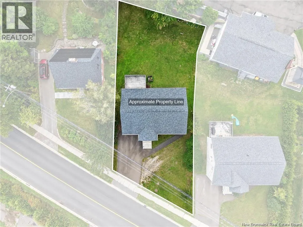 1528 Lincoln Road
