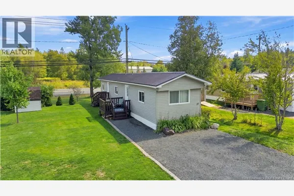 19 Hedgeview Drive