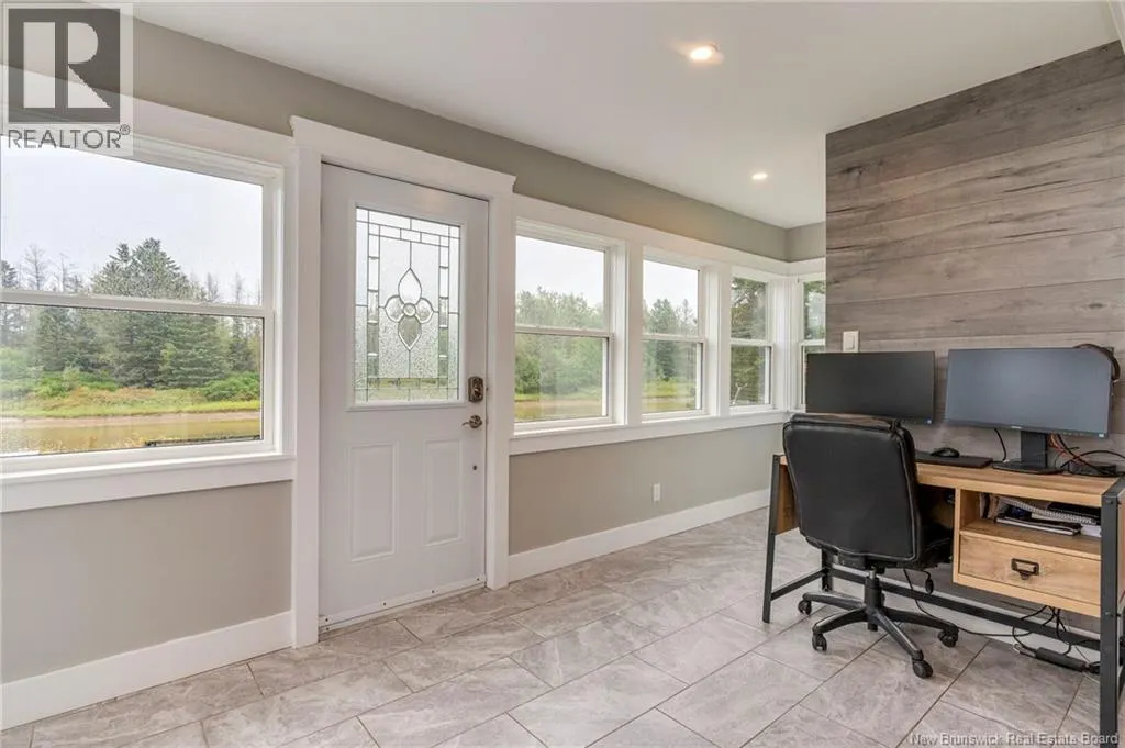 32 Chanis Lane