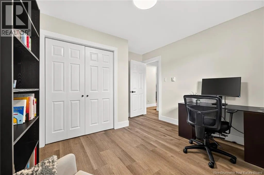 10 Kingsway Crescent
