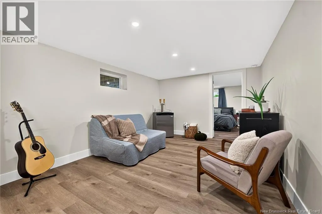 10 Kingsway Crescent