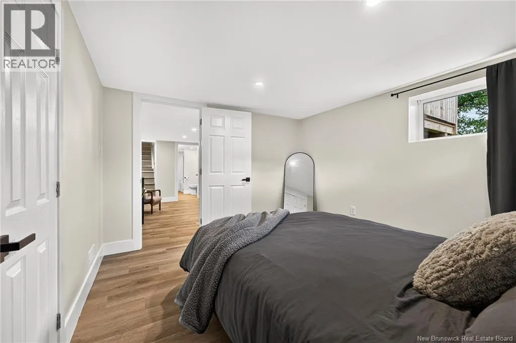 10 Kingsway Crescent