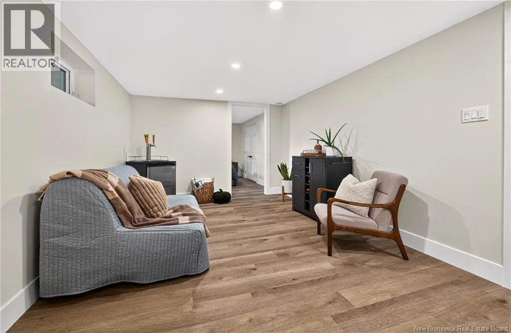 10 Kingsway Crescent