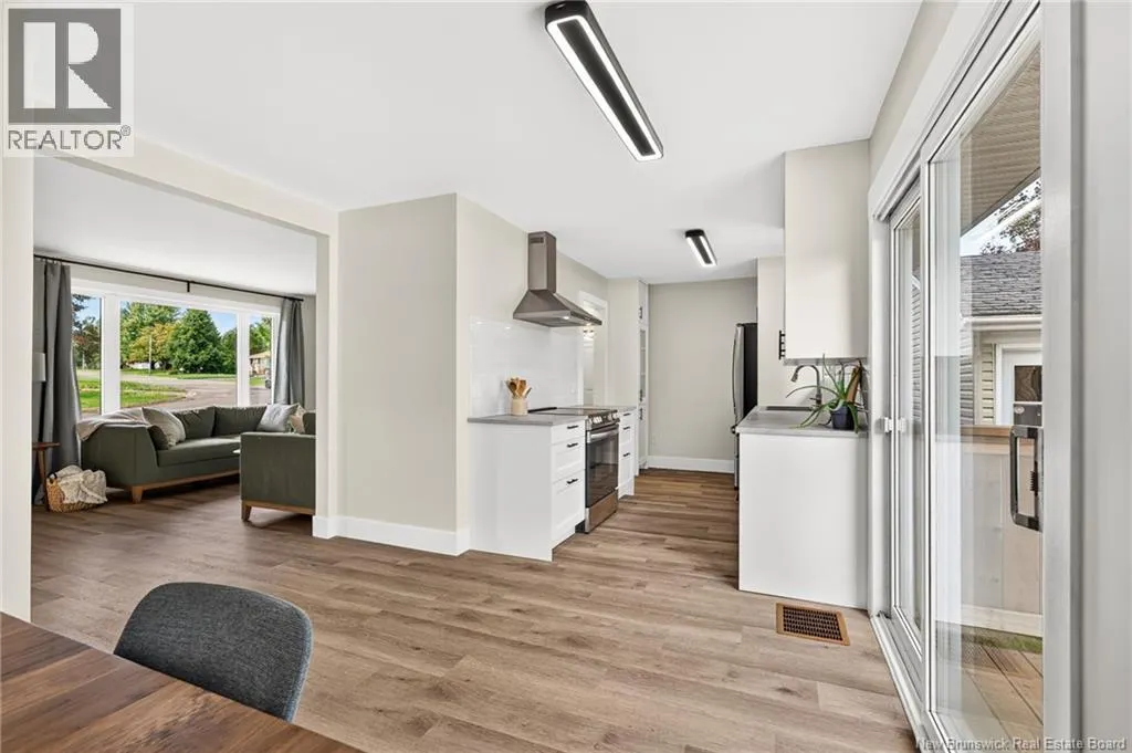 10 Kingsway Crescent