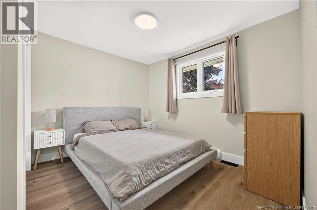 10 Kingsway Crescent