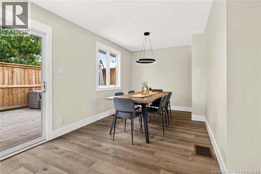 10 Kingsway Crescent