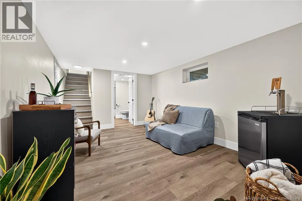 10 Kingsway Crescent