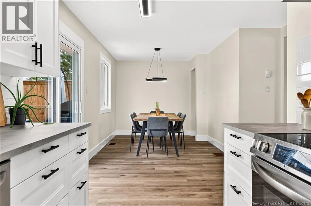 10 Kingsway Crescent
