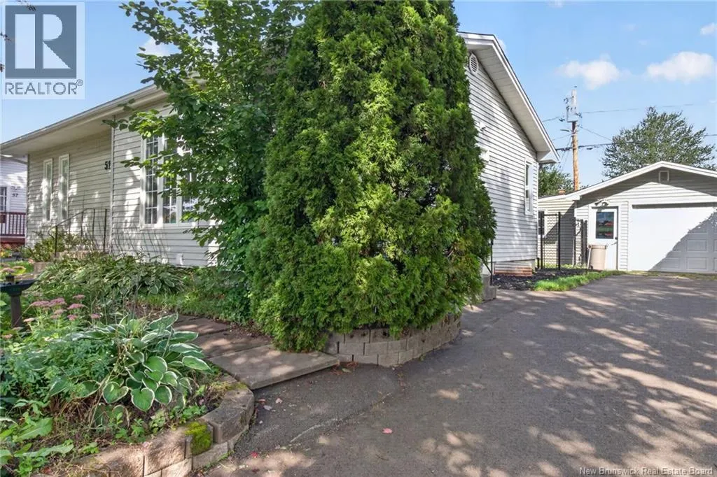 51 Weyburn