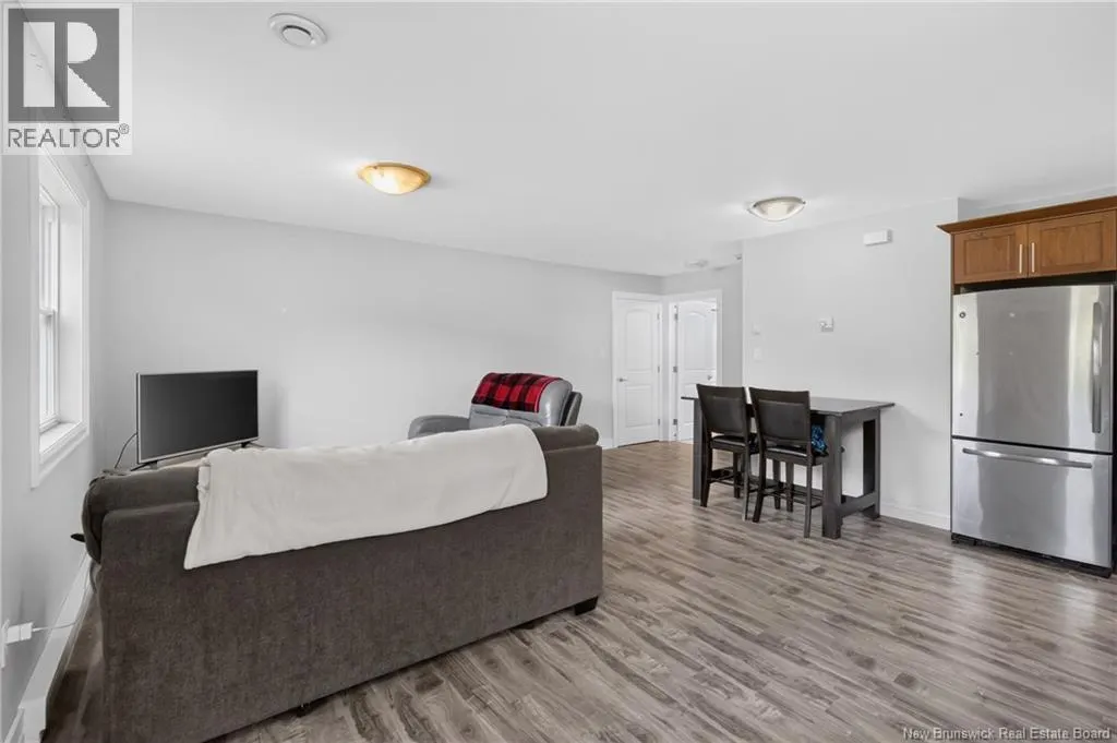 1528 Lincoln Road