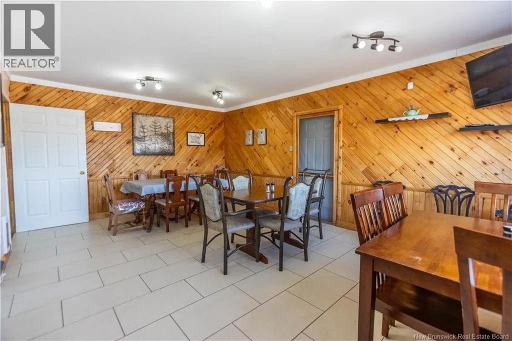 1 Woodlawn Road