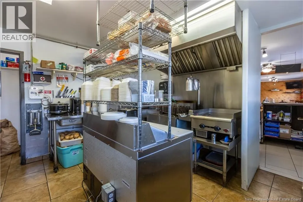 1 Woodlawn Road