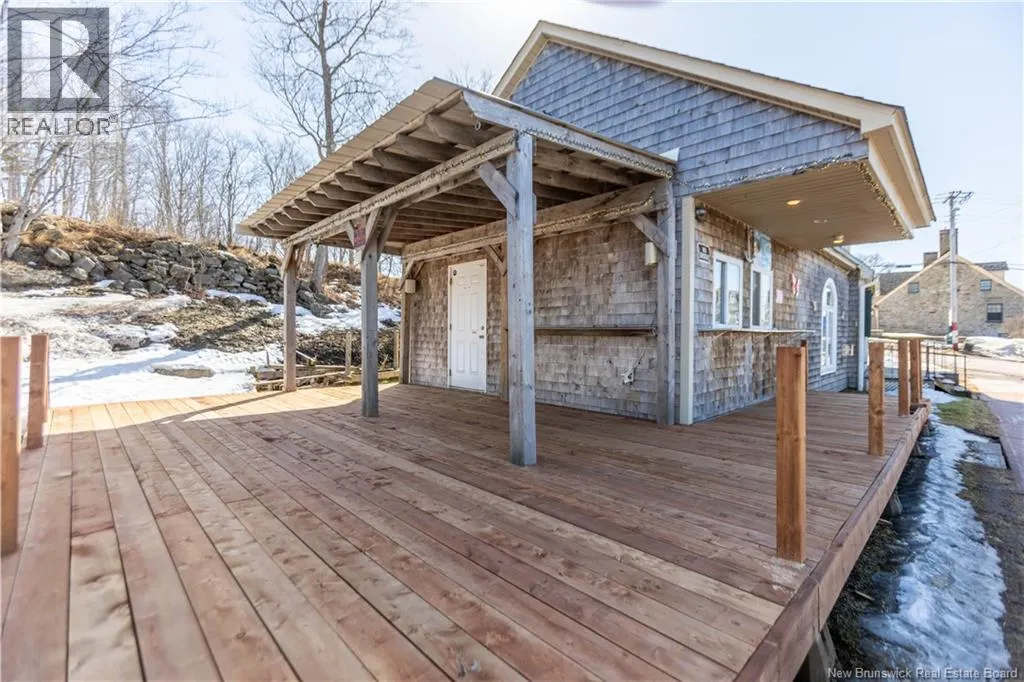 1 Woodlawn Road