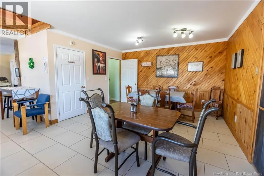 1 Woodlawn Road