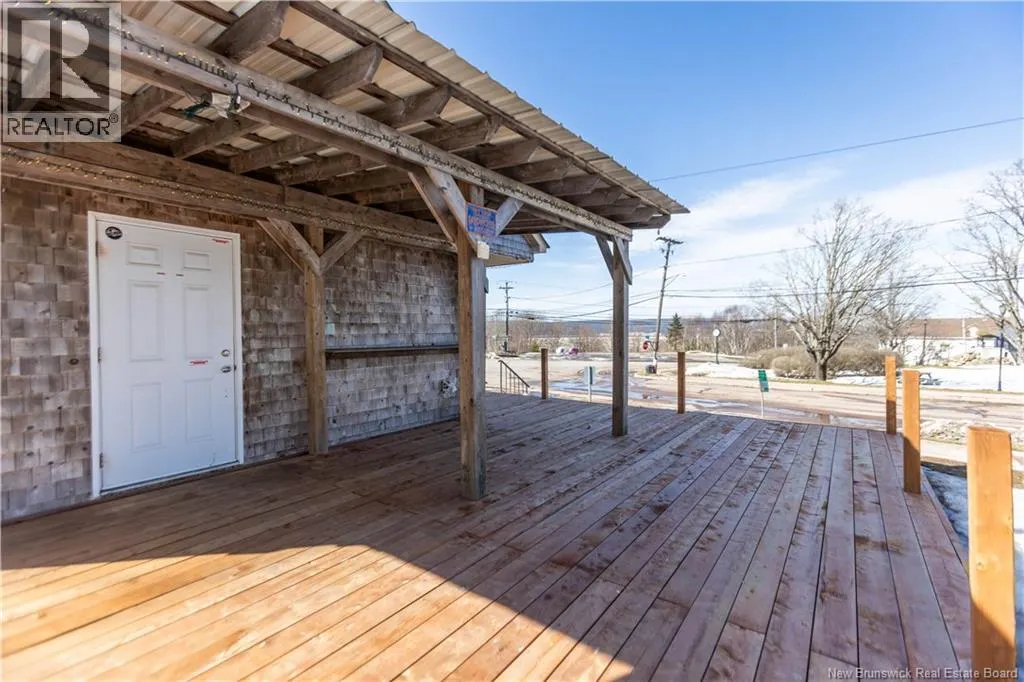 1 Woodlawn Road