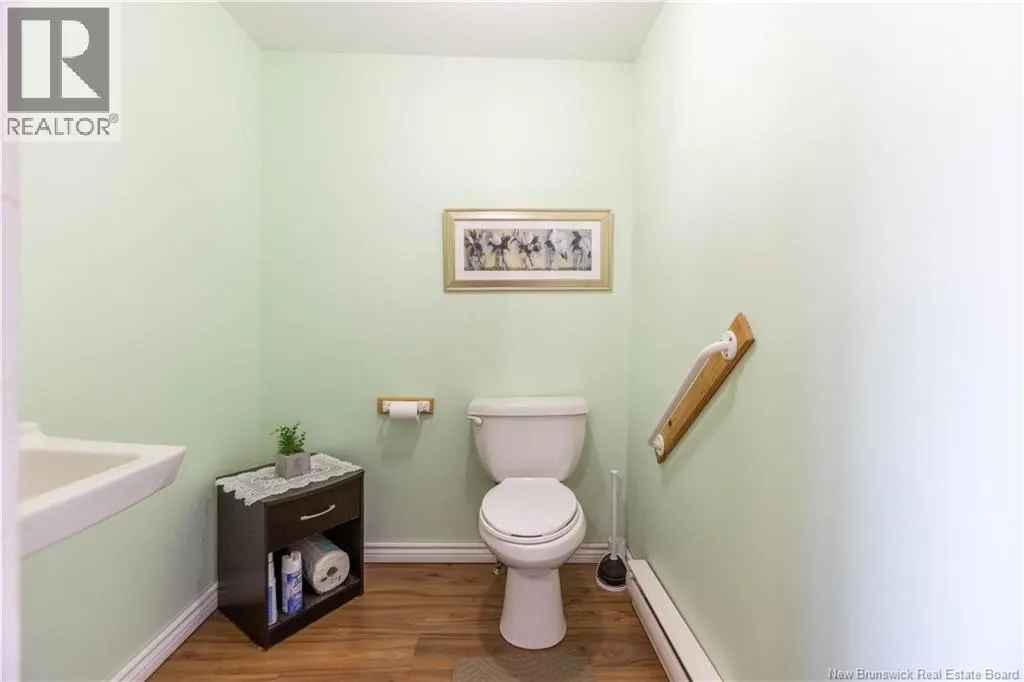 1 Woodlawn Road