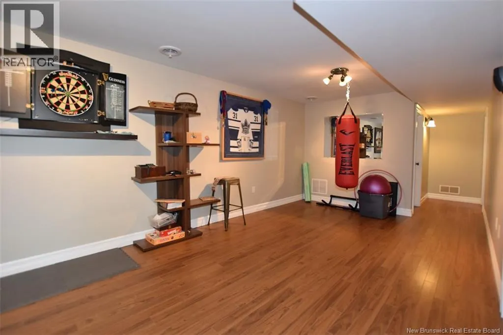 48 Lee Drive