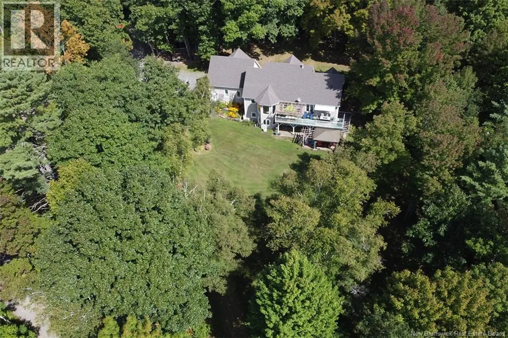 48 Lee Drive