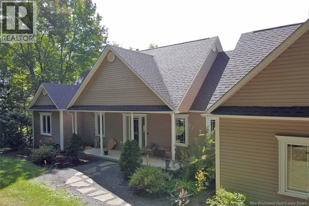 48 Lee Drive