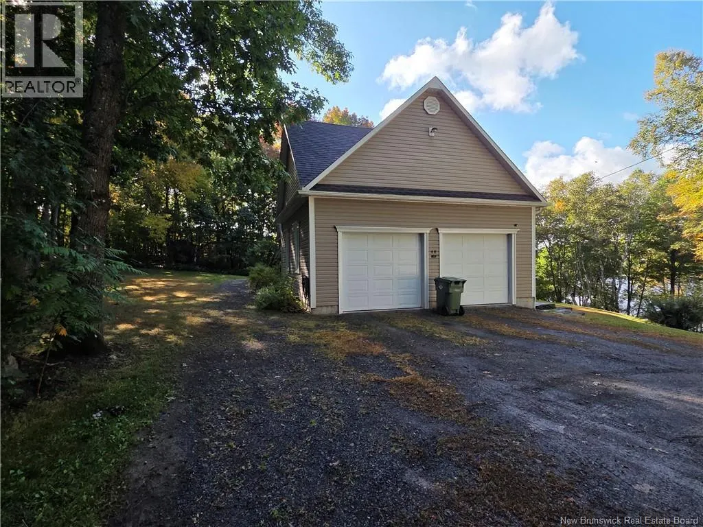 48 Lee Drive