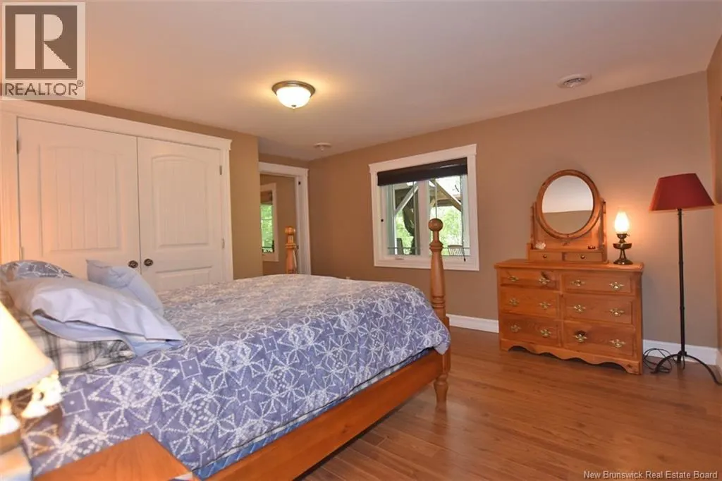 48 Lee Drive