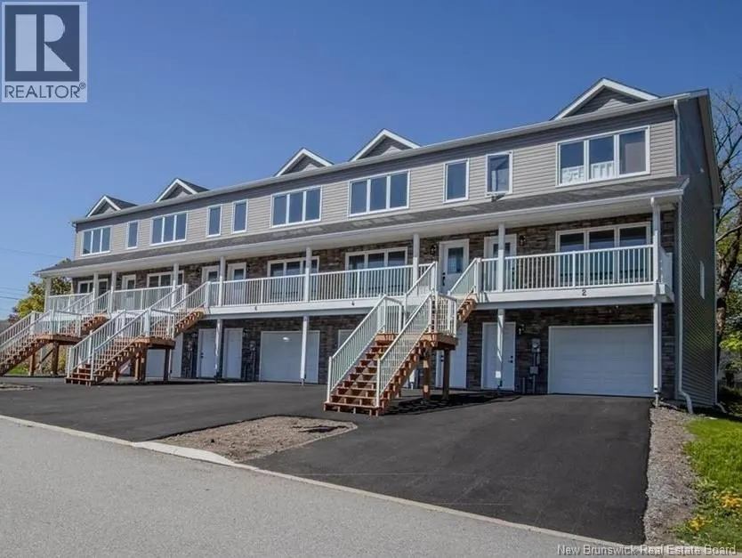 4 Rockingstone Drive