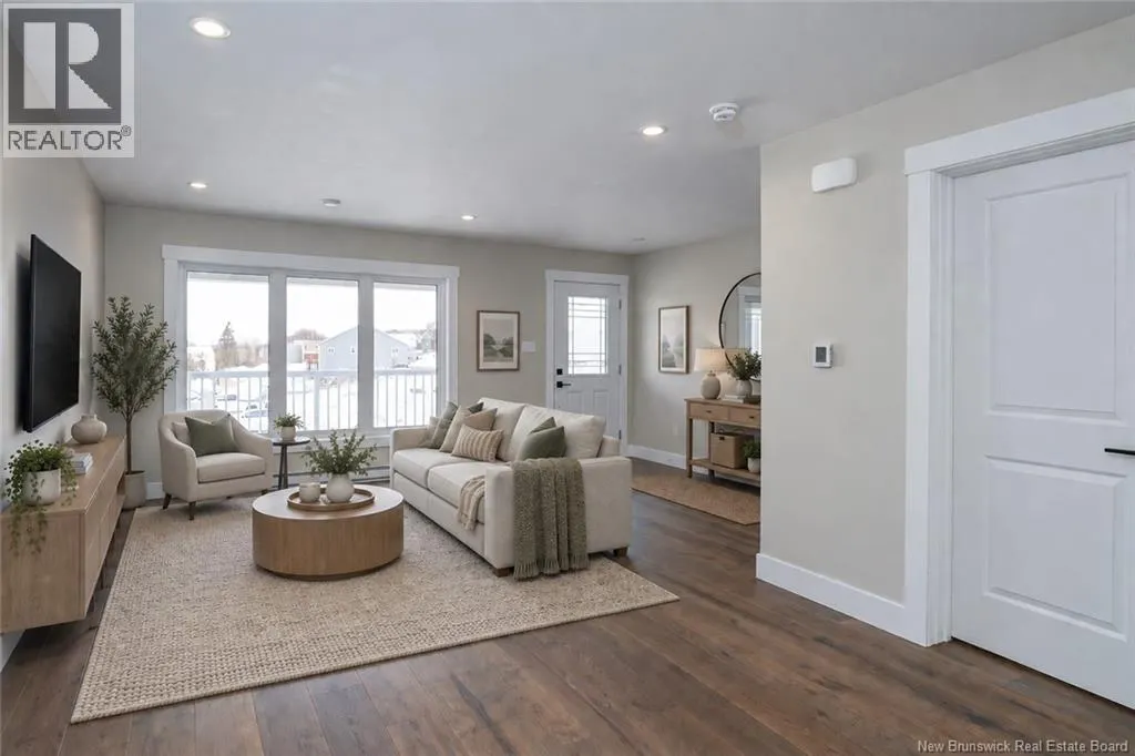 6 Rockingstone Drive