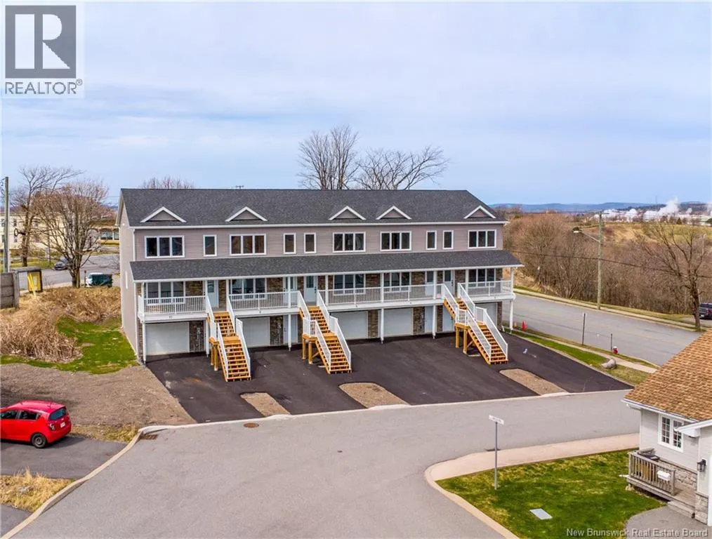 6 Rockingstone Drive