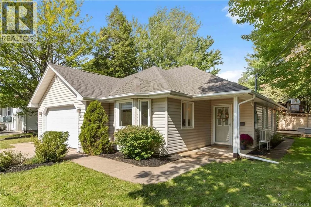 161 Morewood Crescent
