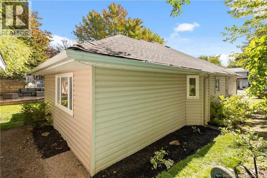 161 Morewood Crescent