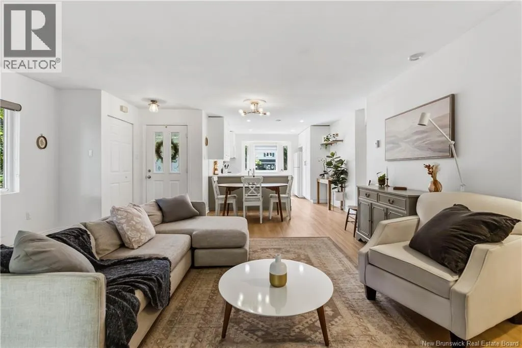 161 Morewood Crescent