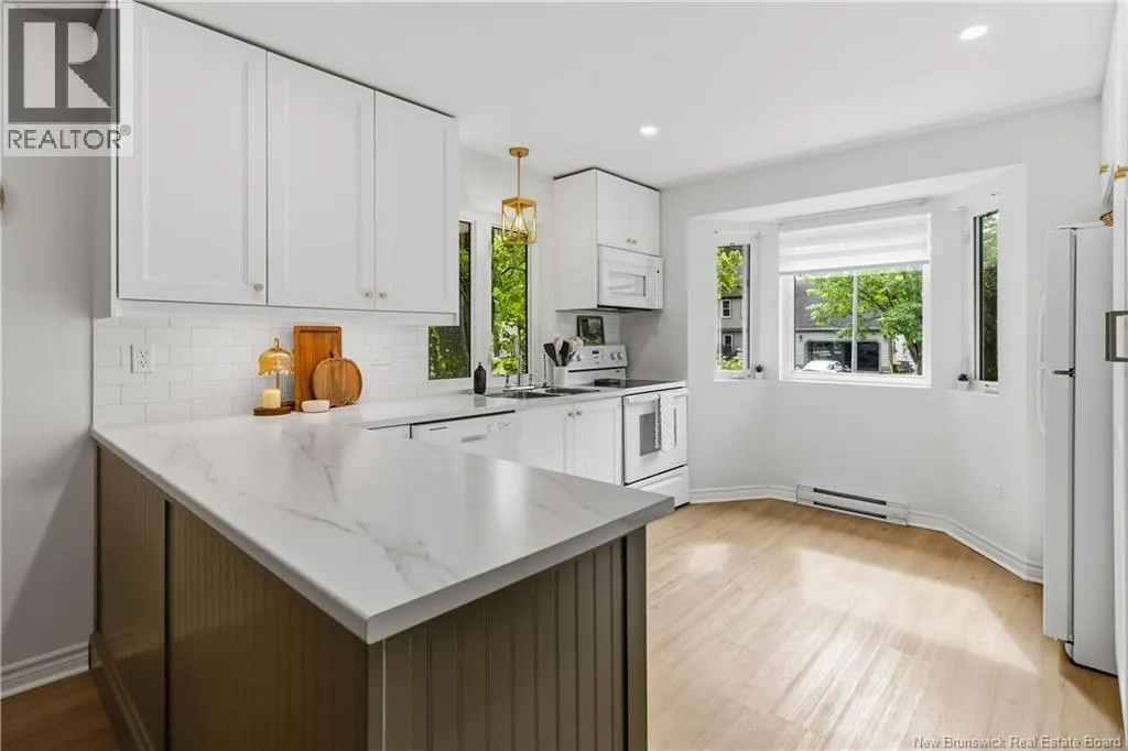 161 Morewood Crescent