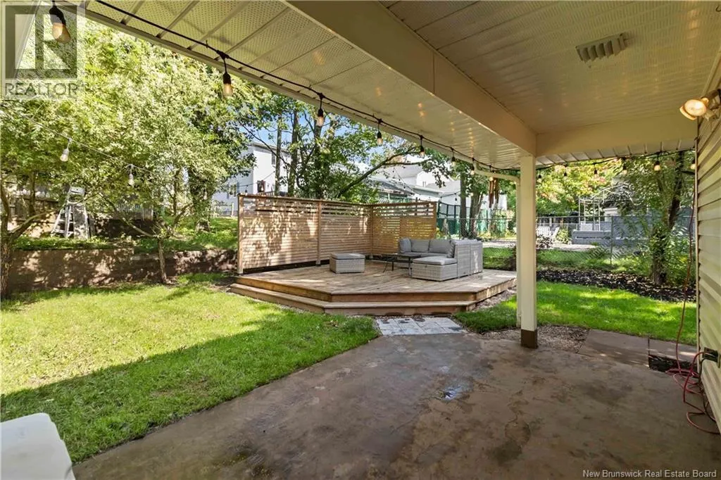 161 Morewood Crescent