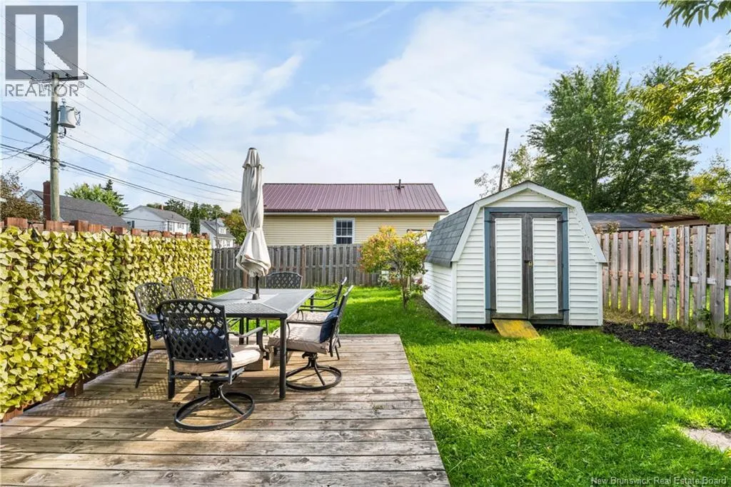 44 Sherrard Avenue