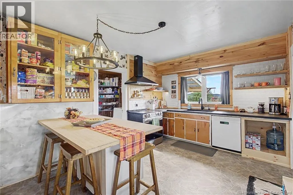 1172 Route 605