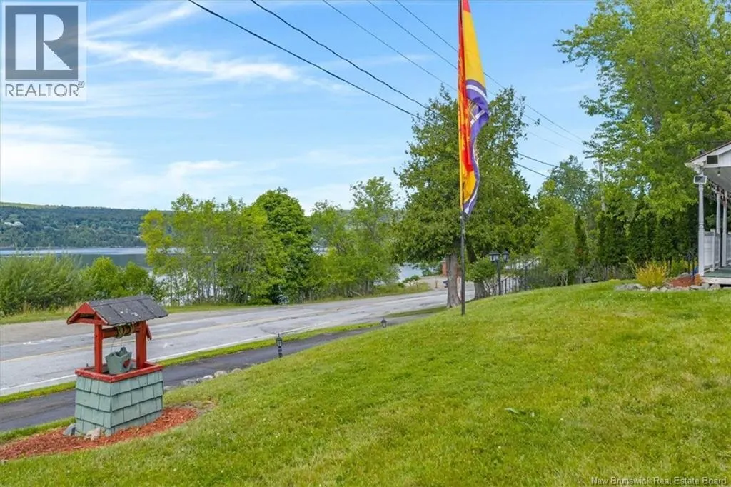504 Gondola Point Road