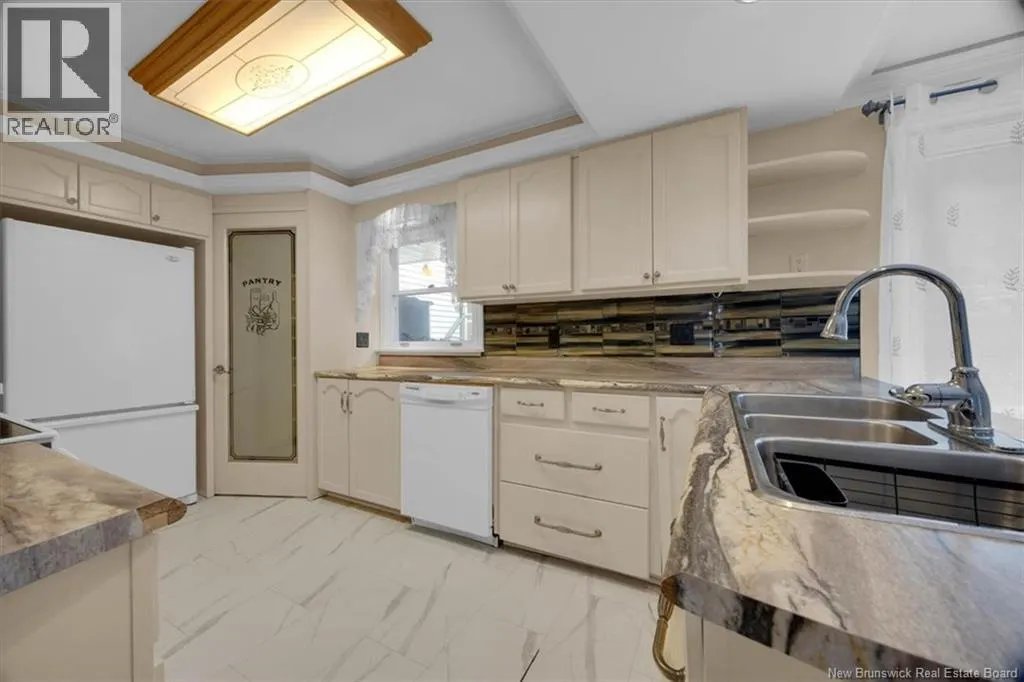504 Gondola Point Road