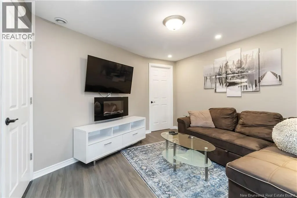44 Lancefield Crescent