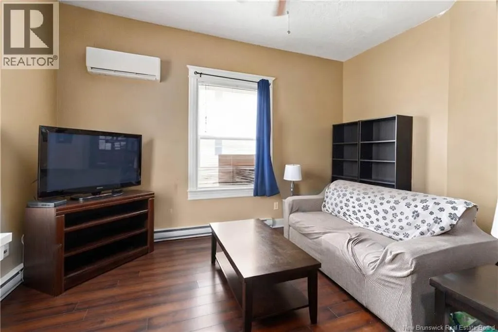 142 Dufferin