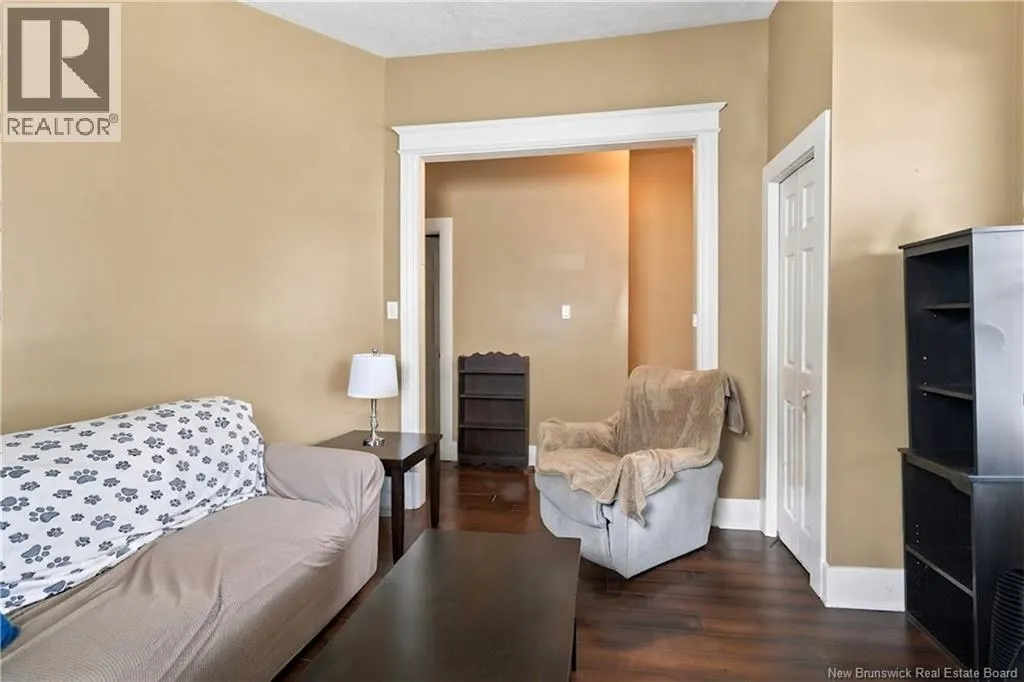 142 Dufferin