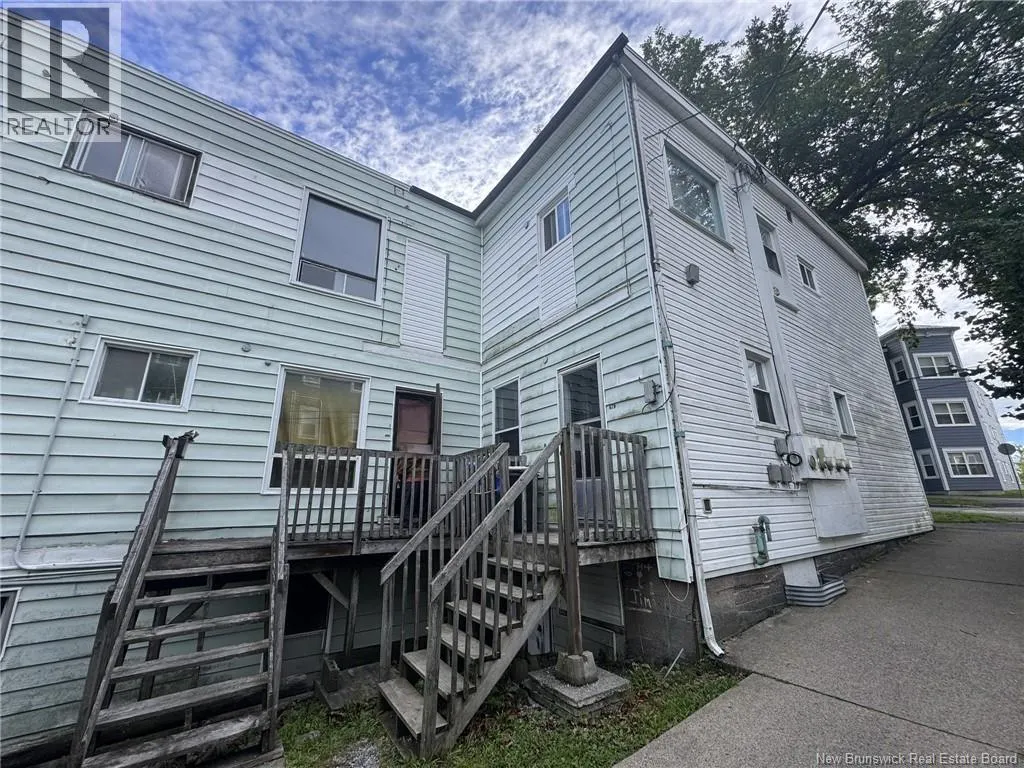 105 Victoria Street