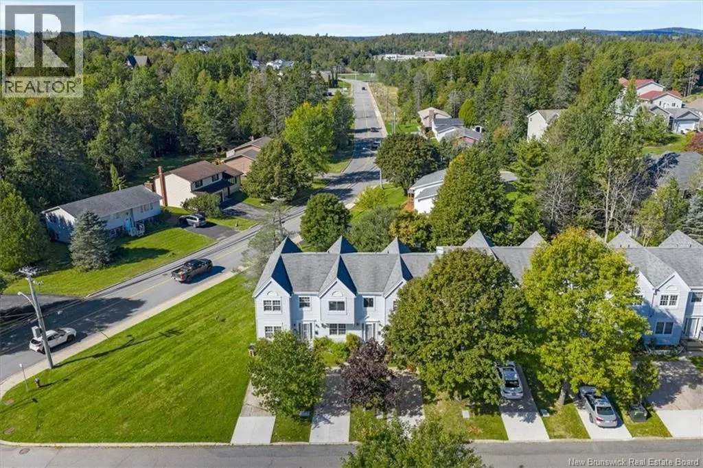 90 Brentwood Crescent