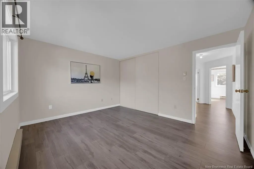 90 Brentwood Crescent