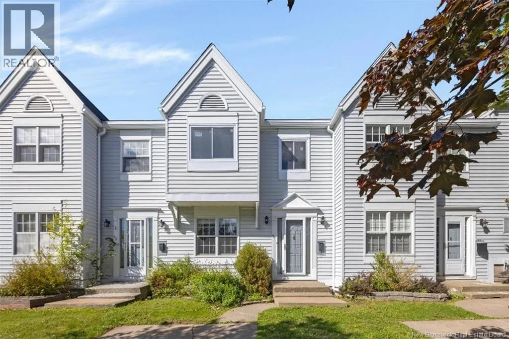 90 Brentwood Crescent