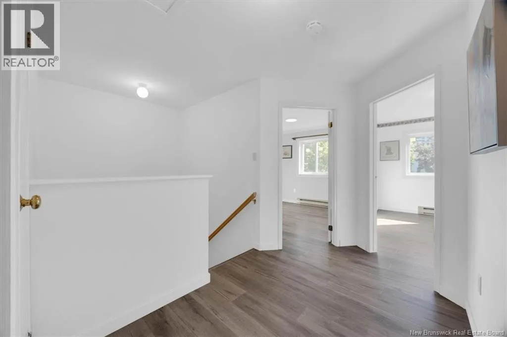 90 Brentwood Crescent
