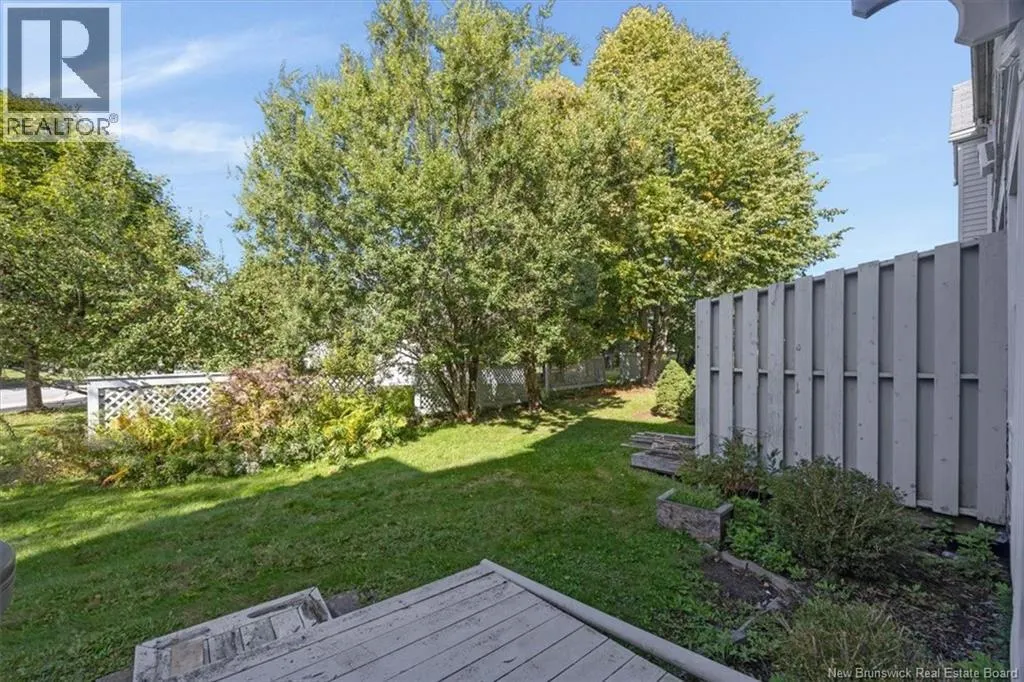 90 Brentwood Crescent