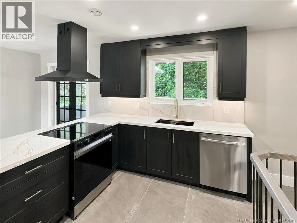 85 Mount Royal Boulevard