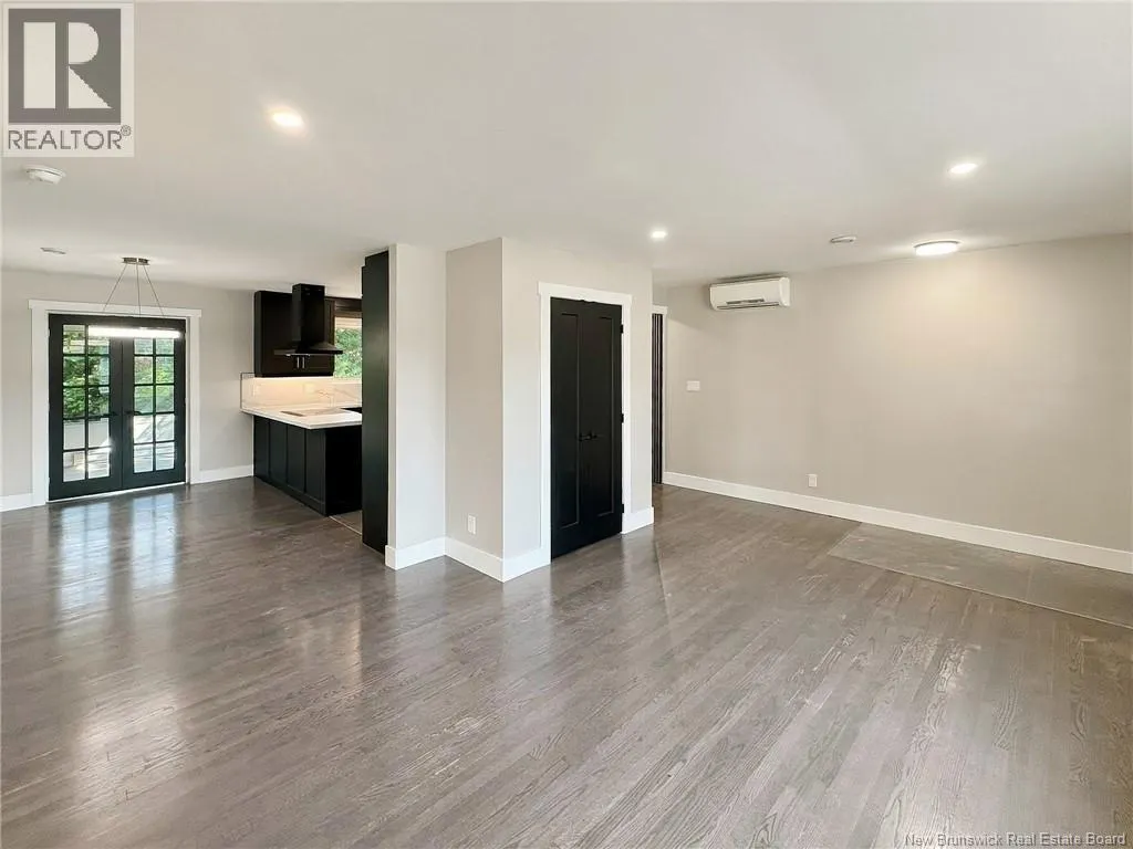 85 Mount Royal Boulevard
