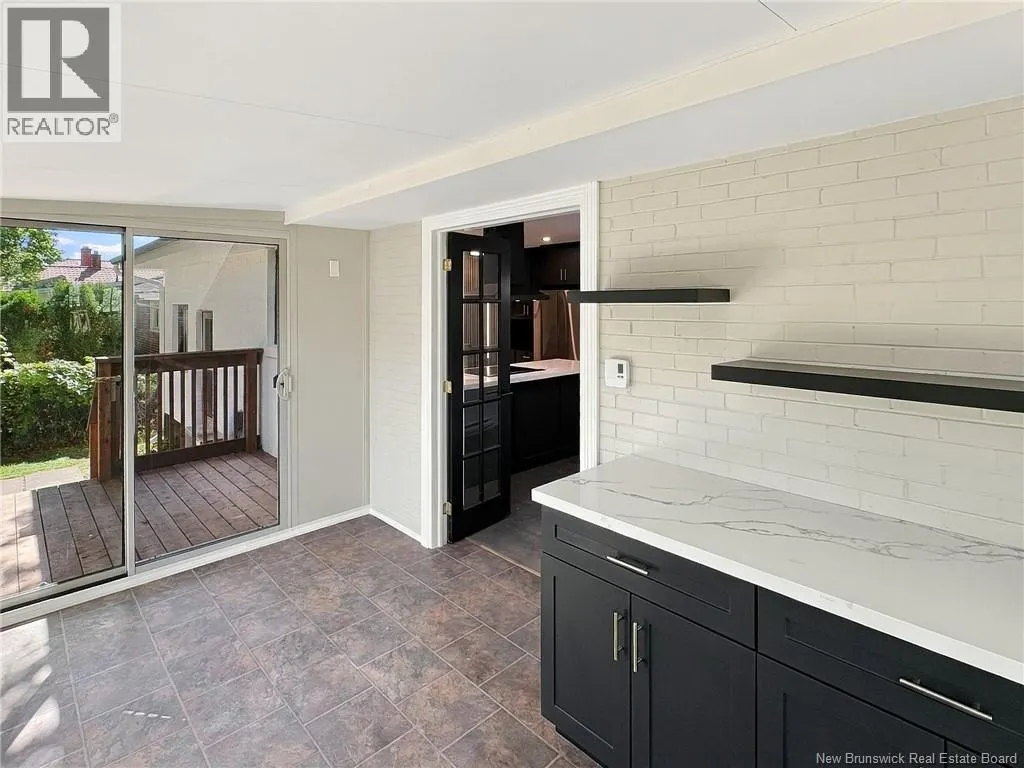 85 Mount Royal Boulevard