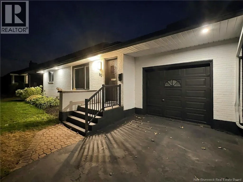 85 Mount Royal Boulevard